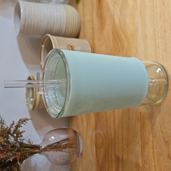 Ello Glass Tumbler With Straw In Color Tidal Green 20 Oz - Picture 1 of 4